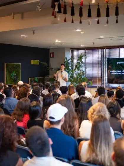 Asistentes durante el evento